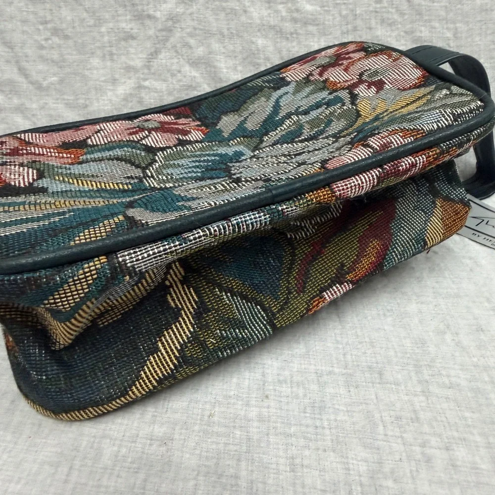 Gloria Vanderbilt Floral Tapestry Cosmetic Bag Toiletry Case GV68010-6 Vintage